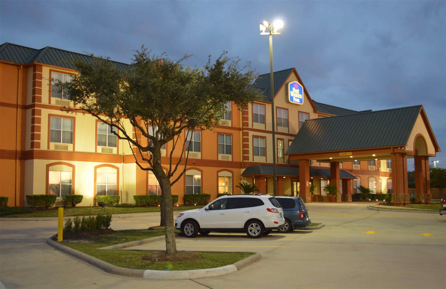 Best Western Plus Hobby Airport Inn And Suites Хюстън Екстериор снимка